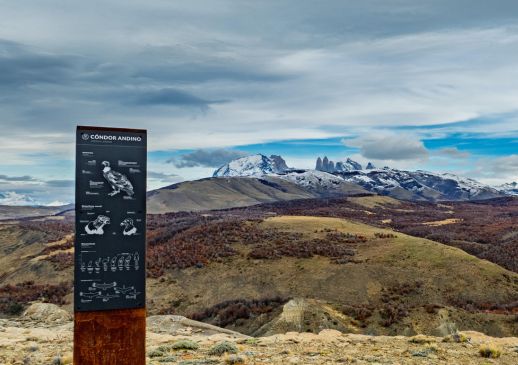 Signposted trails in Patagonia, Torres del Paine