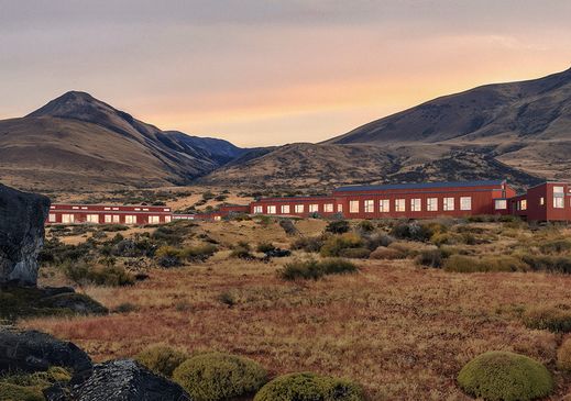 El Calafate lodge featuring striking set against rugged Patagonian mountains